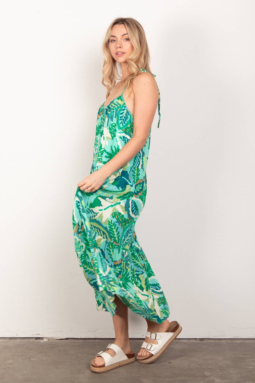 Sleeveless Tropical Printed Summer Midi Dress: GREEN MIX
