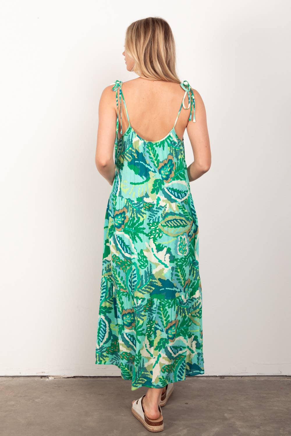 Sleeveless Tropical Printed Summer Midi Dress: GREEN MIX