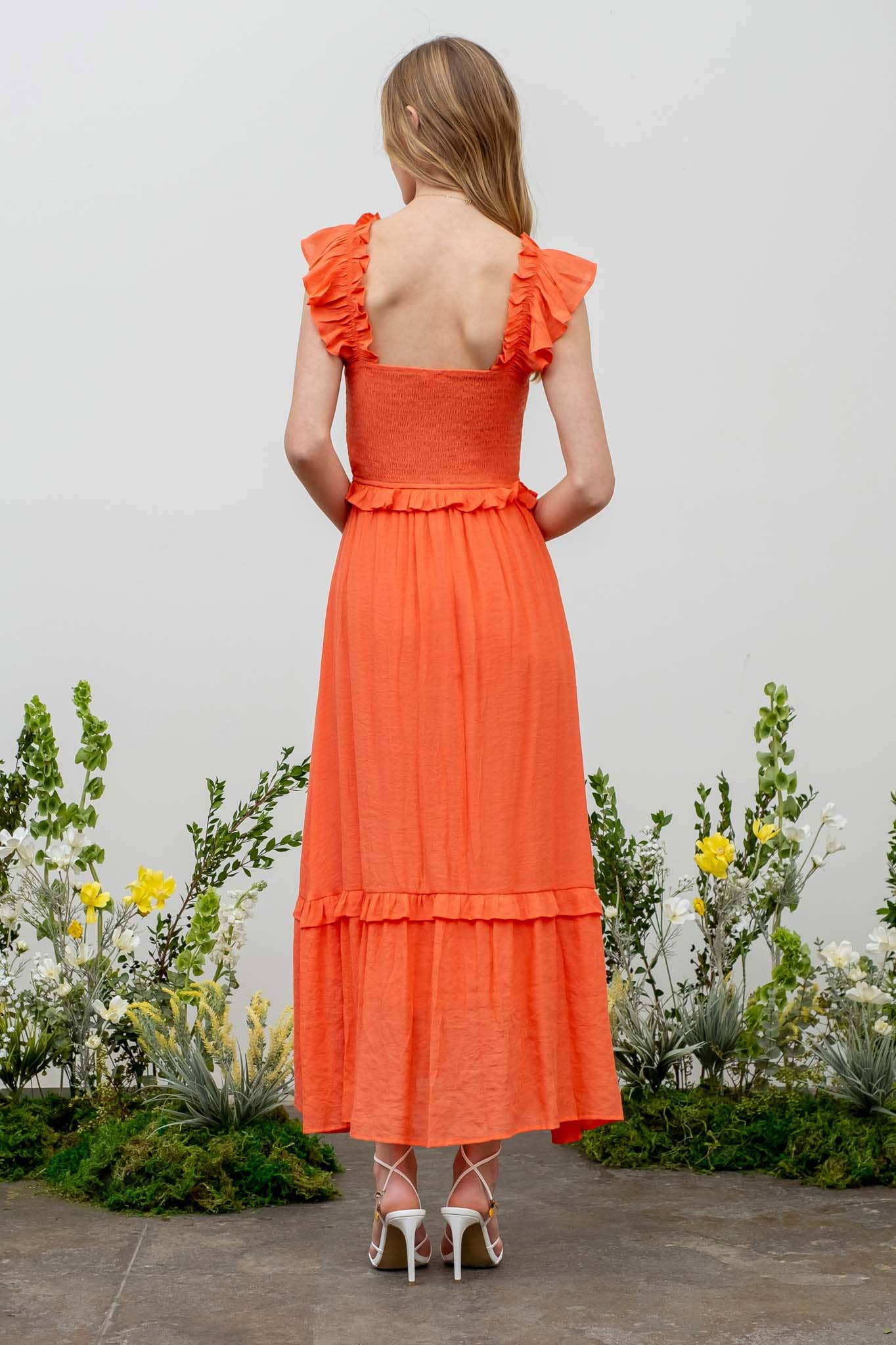 FLUTTER SLEEVE SMOCKED MIDI DRESS: ORANGE